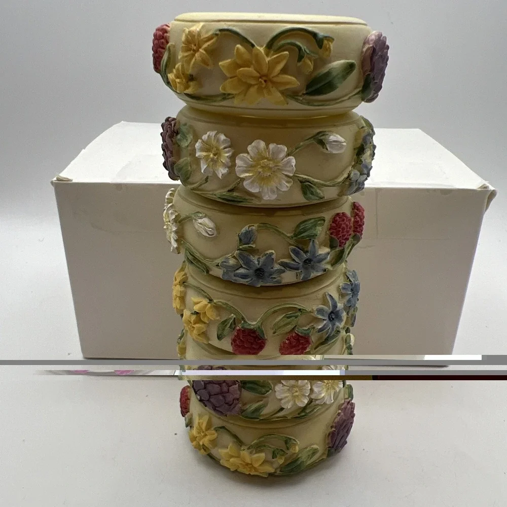 Vintage 1980s Resin Napkin Rings Set of 6–Botanical Floral, Berries & Artichoke